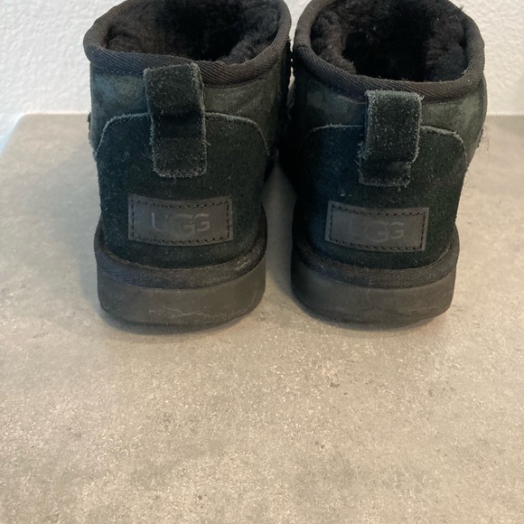 UGG Mini - Picture 6 of 12